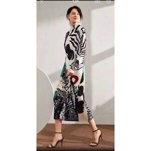 Women pleated colorblock  dress NWOT